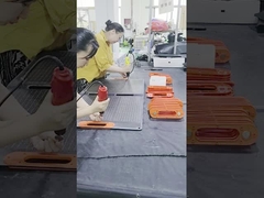 Eficiência do carregador solar dobrável até 23,5% Dimensão de desdobramento personalizada 1670 * 500 * 5MM